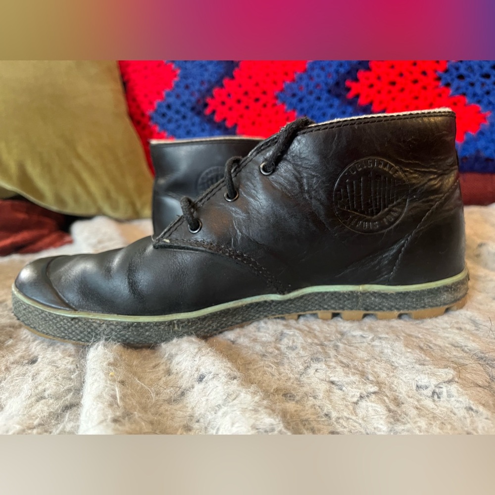 Palladium black leather women’s chukka bootie size 8
